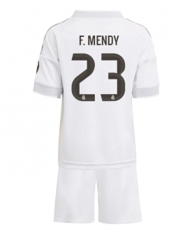 Billige Fotballdrakt Real Madrid Ferland Mendy #23 Replika Hjemmedraktsett Barn 2025-26 Kortermet (med bukser)